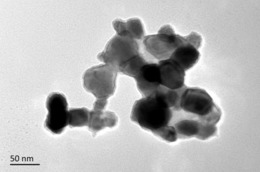 一种砷掺杂仲钨酸铵或偏钨酸铵制备纳米钨粉的方法